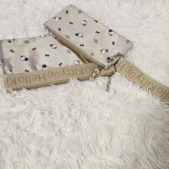 Hello Kitty by Sanrio 2 Piece Gold Bags with Wristlet Pouch Set 2020 EUC - Picture 11 of 16